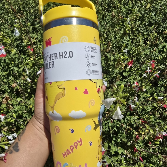 Stanley Yellow and Silver Tumbler with Straw - Picture 5 of 5